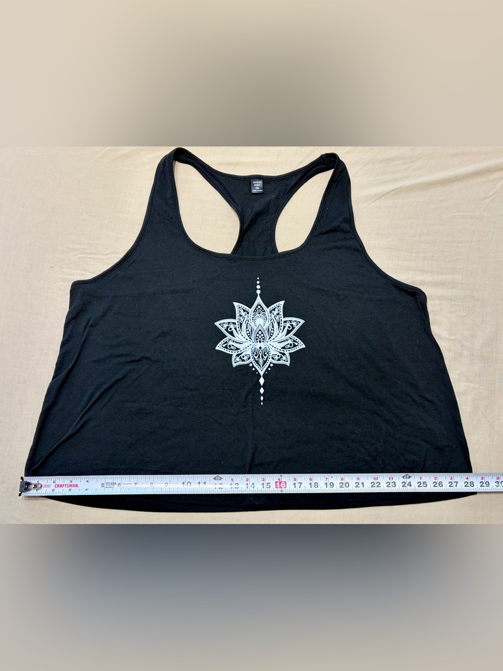 SHEIN Curve Women’s 4XL Black Lotus Graphic Print Racerback Tank Top